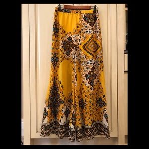 Xtaren Wide Leg Yellow Boho Pants Size Medium